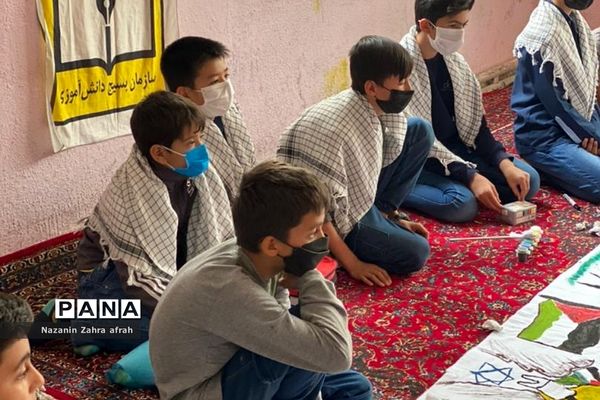 برگزاری نقاشی همگانی به مناسبت روز قدس در دبستان شهید فهمیده رودهن