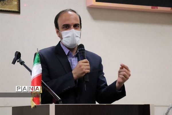 محفل انس باقرآن کریم در دارالقرآن دبیرستان نمونه دولتی زنده یاد حسینی