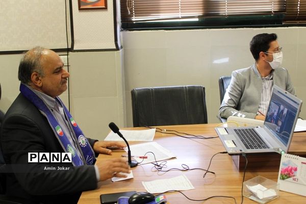 مرحله اول استانی مناظره دانش‌آموزی در استان فارس