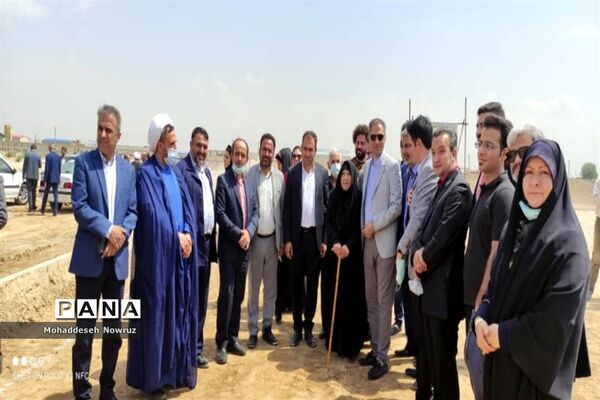 کلنگ‌زنی ساخت مدرسه جدید در نصیرشهر