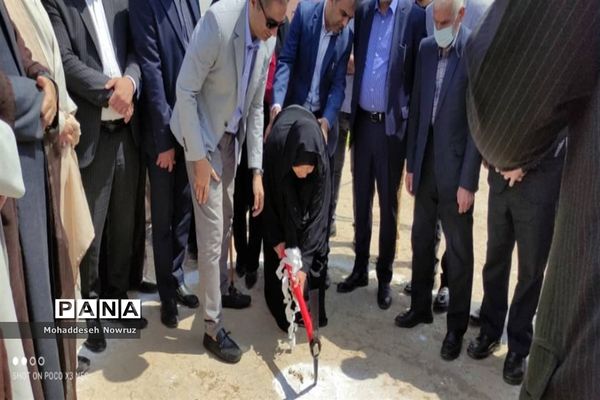 کلنگ‌زنی ساخت مدرسه جدید در نصیرشهر