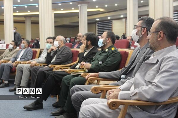مراسم تجلیل از دانش‌آموزان مدال‌آور المپیادهای علمی کشور در قم-1