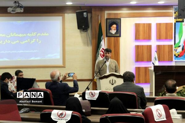 مراسم تجلیل از دانش‌آموزان مدال‌آور المپیادهای علمی کشور در قم-1