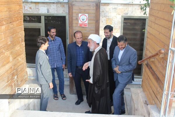 مراسم تجلیل از دانش‌آموزان مدال‌آور المپیادهای علمی کشور در قم-1