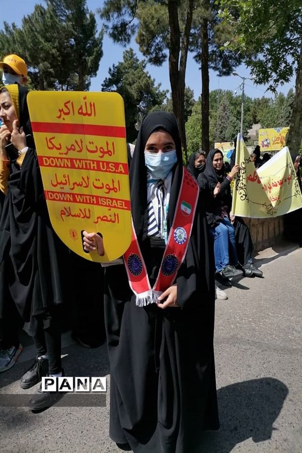 حضور دانش‌آموزان پیشتاز در راهپیمایی روز قدس نیشابور