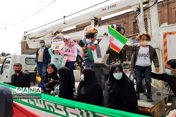 حضور پرشور فرهنگیان و دانش‌آموزان آذربایجان غربی در راهپیمایی روز قدس