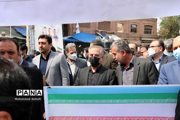 حضور پرشور فرهنگیان و دانش‌آموزان آذربایجان غربی در راهپیمایی روز قدس