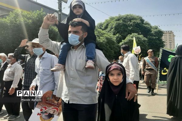 حضور پرشور دانش‌آموزان و فرهنگیان ناحیه۶ مشهد مقدس  در راهپیمایی روز قدس