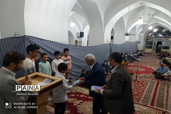 تجلیل از قاریان دانش‌آموز، خلیل آبادی