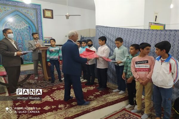 تجلیل از قاریان دانش‌آموز، خلیل آبادی