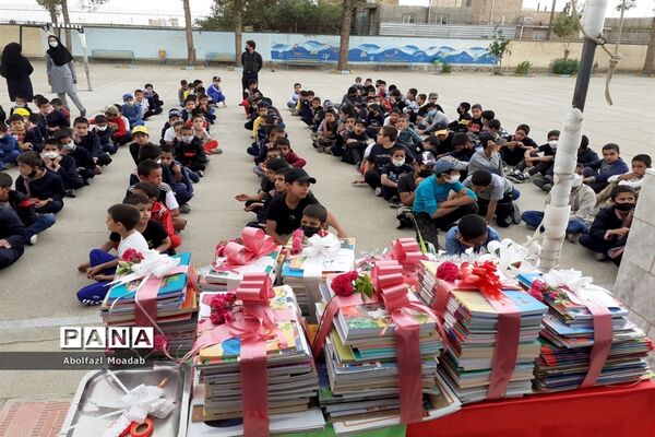 افتتاح کتابخانه‌ کلاسی در خلیل‌آباد