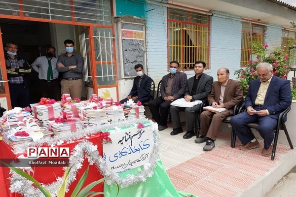 افتتاح کتابخانه‌ کلاسی در خلیل‌آباد