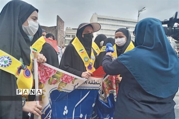 حضور پیشتازان منطقه۱۸ شهر تهران در راهپیمایی روز قدس
