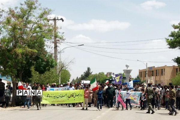حضور دانش‌آموزان پیشتاز سازمان دانش‌آموزی سرچهان در راهپیمایی روز قدس