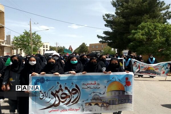 حضور دانش‌آموزان پیشتاز سازمان دانش‌آموزی سرچهان در راهپیمایی روز قدس