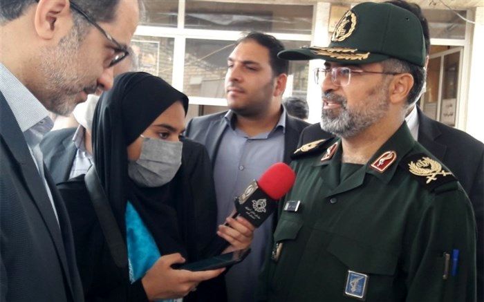 تقدیر فرمانده سپاه قم از ایجاد غرفه نقاشی کودک در حاشیه راهپیمایی