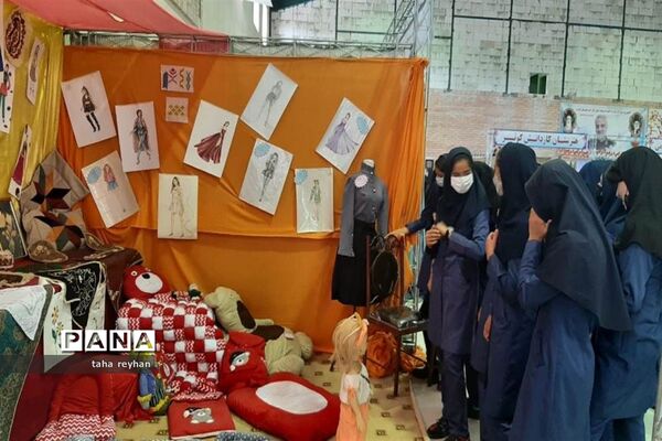 بازدید دانش‌آموزان آموزشگاه میقات ازنمایشگاه مشاغل