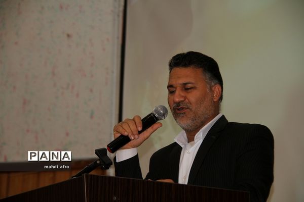 برگزاری جشن تکلیف دانش‌آموزان دبیرستان شهید‌باهنر شهرستان بهبهان