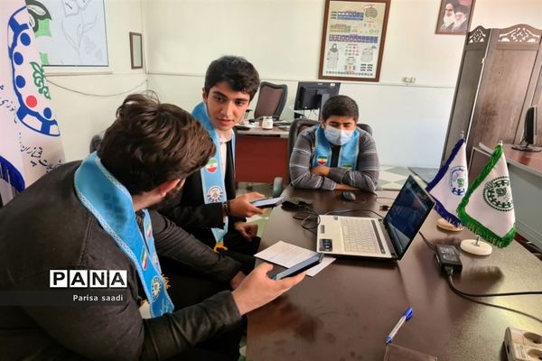 حضور دانش‌آموزان منطقه ۱۳ در مناظره دانش‌آموزی شهر تهران