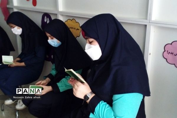 برگزاری محفل انس با قرآن و نشست‌های دینی در مدرسه سما رودهن