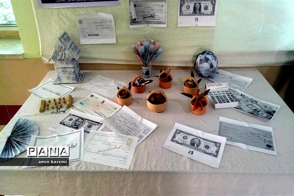 نمایشگاه هنرهای‌ دستی و دستاوردهای هنرجویان هنرستان بنت‌الهدی صدر شهرستان داراب