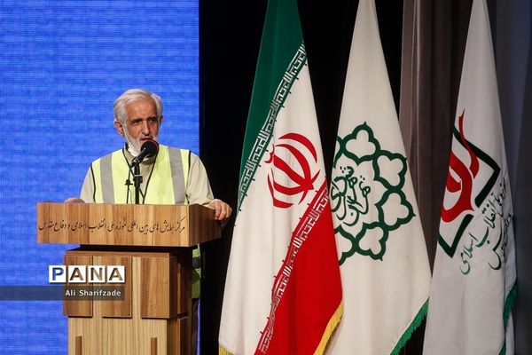 مراسم تجلیل از کارگران شهرداری تهران