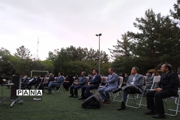 مراسم تجلیل از مقام معلم در شهرستان شاهین‌شهر