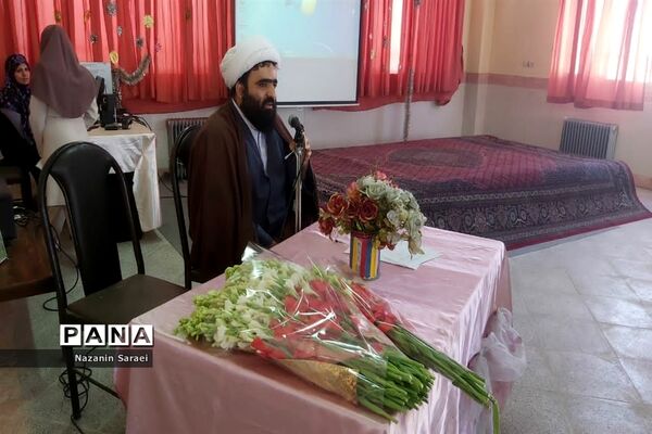 مراسم تجلیل از مقام معلم درآموزشگاه استثنایی باغچه‌‌بان اسلامشهر
