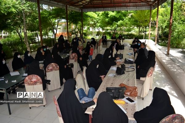 دوره ضمن خدمت اردویی در اردوگاه مدافعان حرم ناحیه یک مشهد