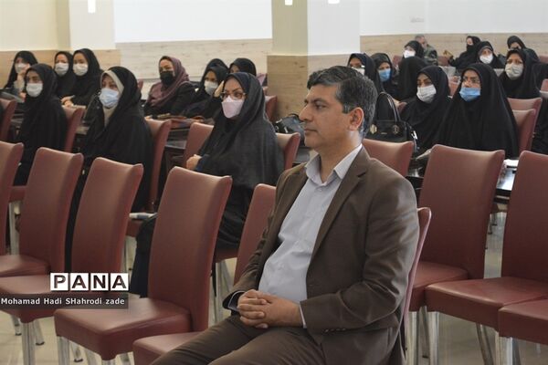 دوره ضمن خدمت اردویی در اردوگاه مدافعان حرم ناحیه یک مشهد