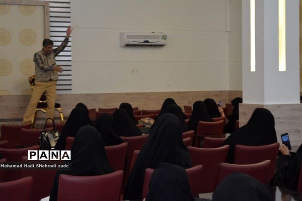 دوره ضمن خدمت اردویی در اردوگاه مدافعان حرم ناحیه یک مشهد