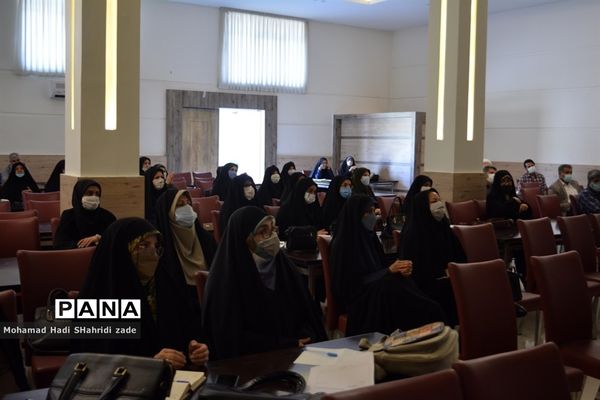 دوره ضمن خدمت اردویی در اردوگاه مدافعان حرم ناحیه یک مشهد