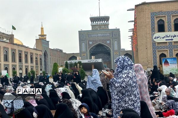 نماز عید فطر در حرم مطهر رضوی