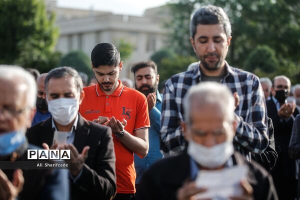 اقامه نماز عید سعید فطر در تهران