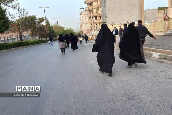 نماز عید فطر در مصلای امام خمینی(ره)  شهرکرد