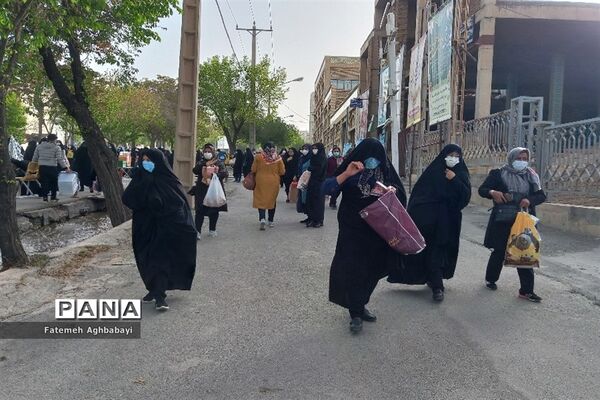نماز عید فطر در مصلای امام خمینی(ره)  شهرکرد