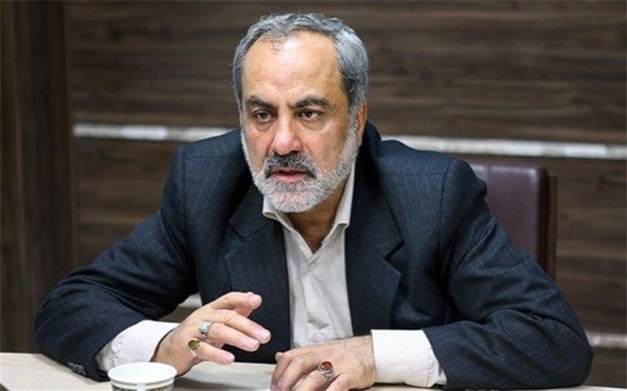 عماد افروغ: نه لپ‌تاپ نه تلفن همراه هیچکدام جای کتاب را نمی‌گیرند
