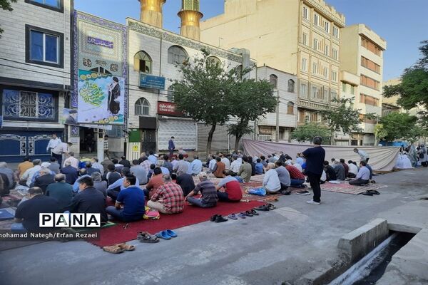 برپایی نماز عید سعید فطر در مساجد منطقه ۱۵