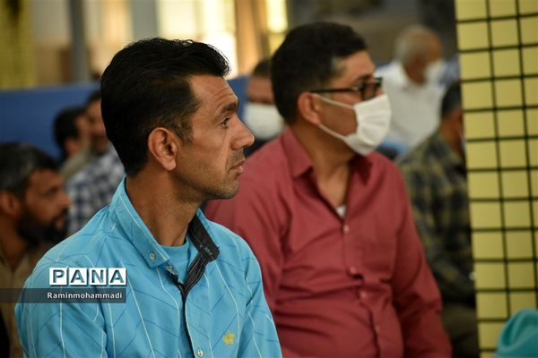 اقامه نماز عید سعید فطر در خاوران به امامت حجت الاسلام والمسلمین جعفری