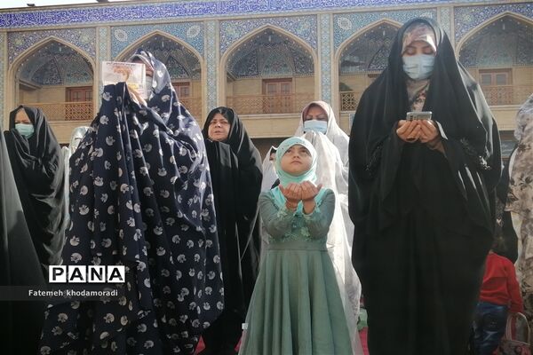 برگزاری باشکوه نماز عید فطر در حرم مطهر شاهچراغ(ع)