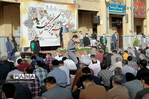 برگزاری باشکوه نماز عید فطر در حرم مطهر شاهچراغ(ع)