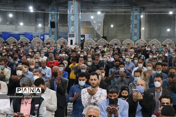 اقامه نماز عید سعید فطر در شهرستان قدس