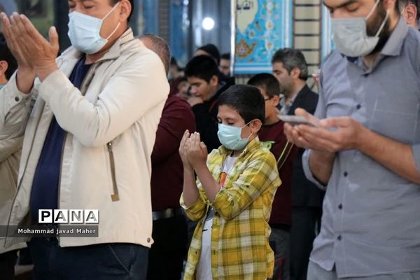 اقامه نماز عید سعید فطر در شهرستان قدس