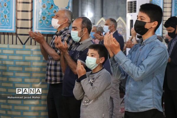 اقامه نماز عید سعید فطر در شهرستان قدس