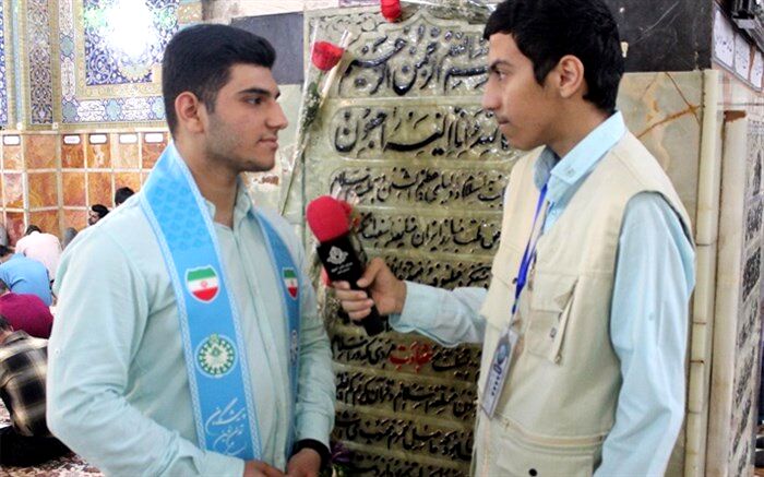 مجلس دانش‌آموزی در تقدیر از مقام معلم پیشتاز است