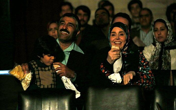 ژاله صامتی: جامعه به فضای نشاط‌آور نمایشگاه کتاب احتیاج داشت