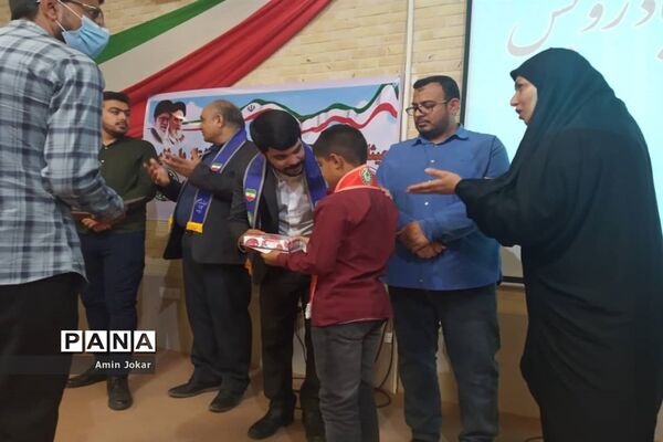 میثاق مربیان و دانش‌آموزان پیشتاز بخش فورگ داراب با ولایت
