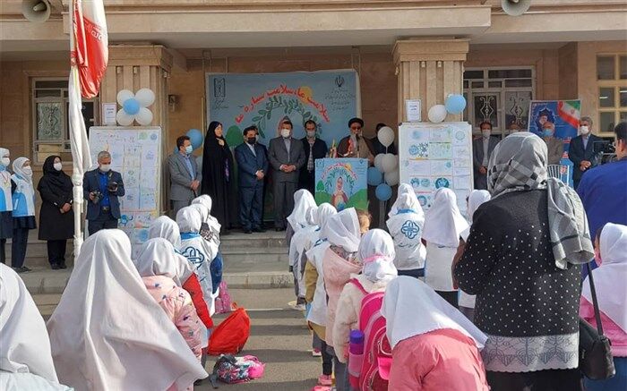 آل هاشم: زیربنای یک انسان، در مدارس ابتدایی پایه‌گذاری می‌شود