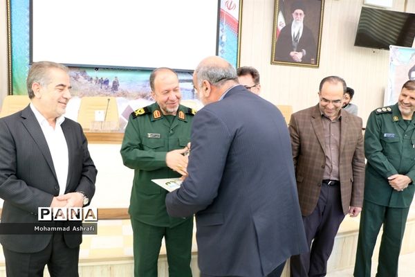 مراسم تجلیل از فرهنگیان بسیجی در ارومیه