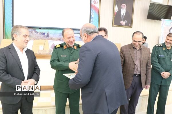 مراسم تجلیل از فرهنگیان بسیجی در ارومیه